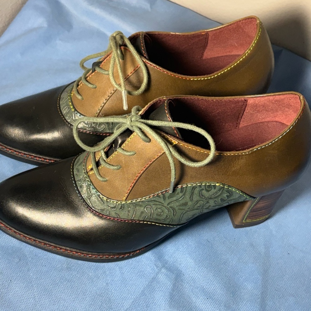 L’Artiste Lavada Bootie by spring step heeled Oxford, hand painted leather - Picture 16 of 16